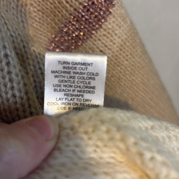 Love Ellie Womens Sweater XXL Beige Pink Metallic Stripe Crew Neck Cozy Warm New - Picture 9 of 9